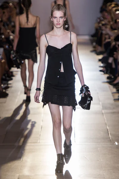Look 31